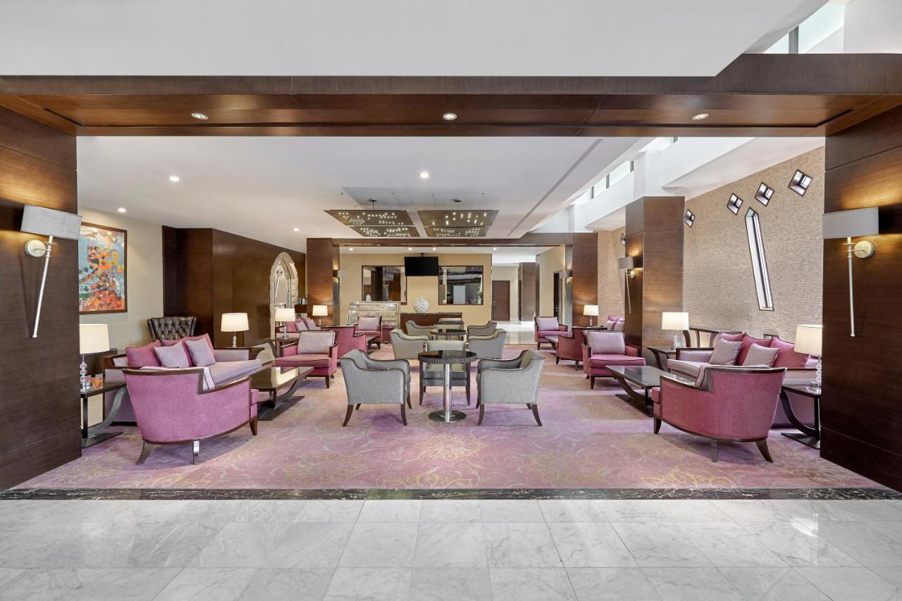 Holiday Inn Tabuk By Ihg Exterior photo